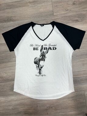 Cowgirl Tuff Co. Be Kind Be Grateful Be Bad Black & White T-Shirt Size XL